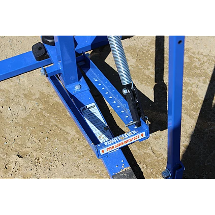 Louisville Slugger Blue Flame Pitching Machine